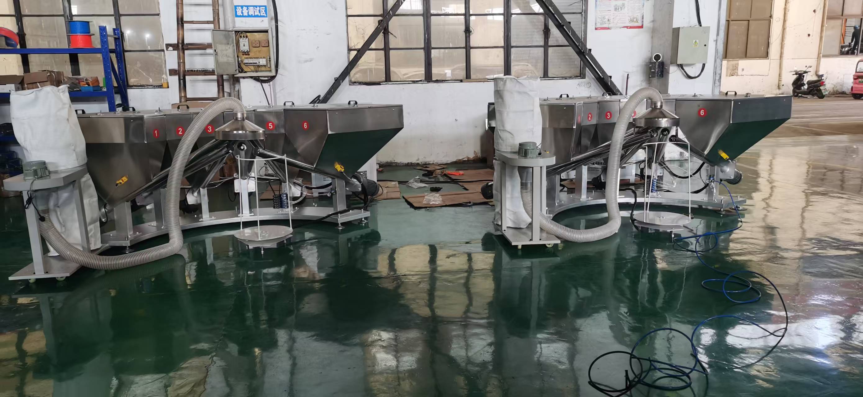 10組小料配料機在橡膠行業(yè)中的應用-張家港市佳諾機械有限公司